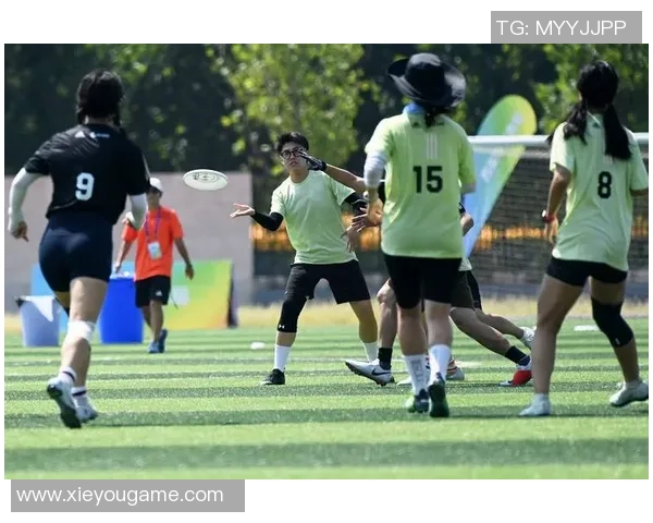 滑板精英赛特别报道：重庆飞盘队的转型之路